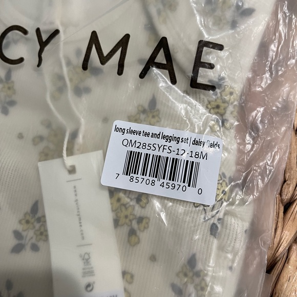 Quincy Mae long sleeve tee + legging set in a daisy fields - Picture 3 of 6